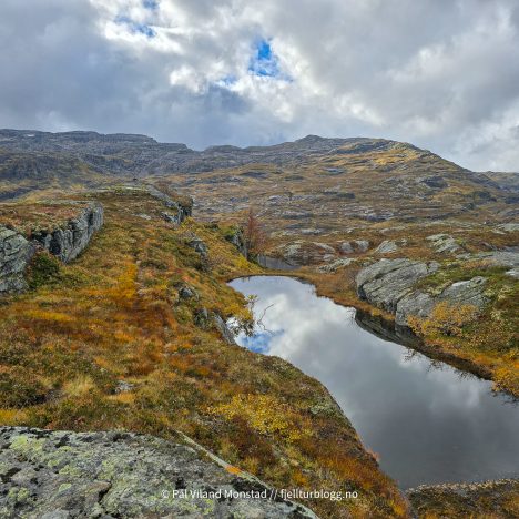 Øst for Buhillernuten