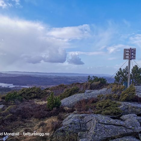 Ørna, Karinuten og Bukkaskolten