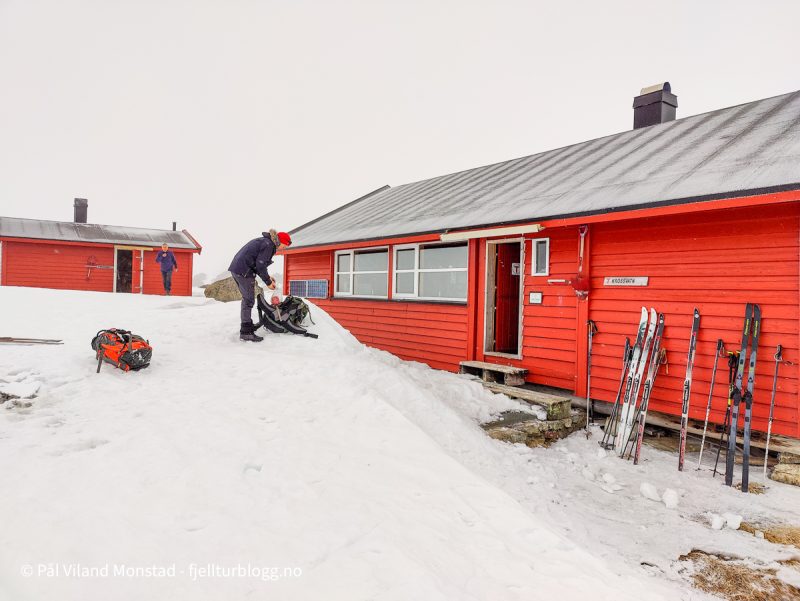 Været hadde skiftet neste dag. Klar for avmarsj fra Krossvatn.