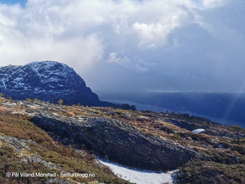 Akslandsnuten og Vindafjorden innover mot Ropeid.