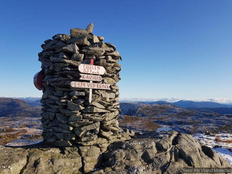 Flott varde på toppen, 537 moh.