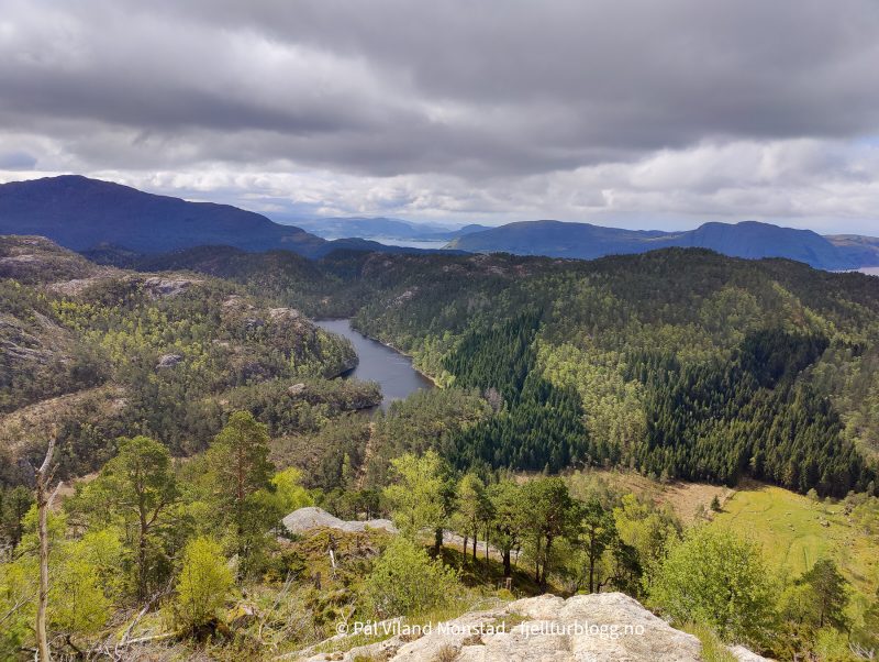Fostølvatnet.