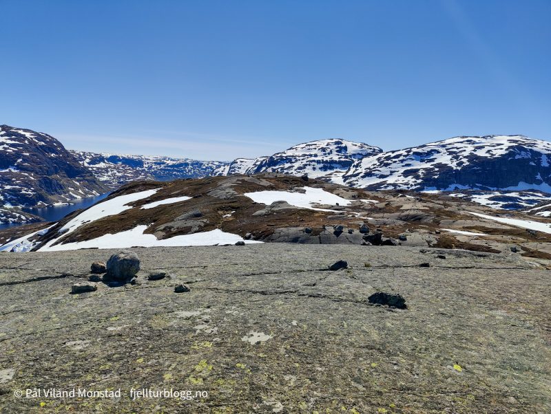 Toppen av Kiståsen 995 moh. Ingen varde her.