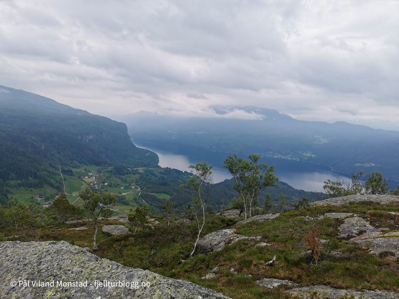 Løland.