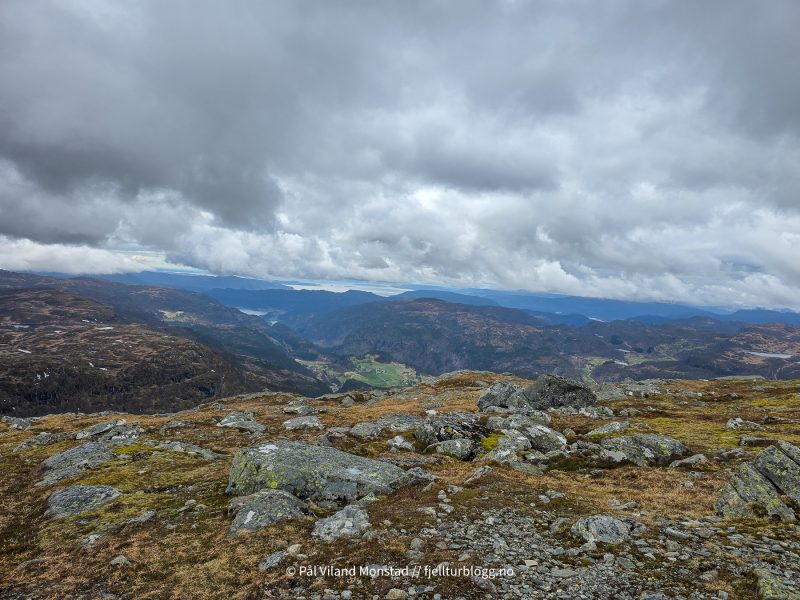 Utsikt mot vest. Nattland, Erfjord og Boknafjorden.