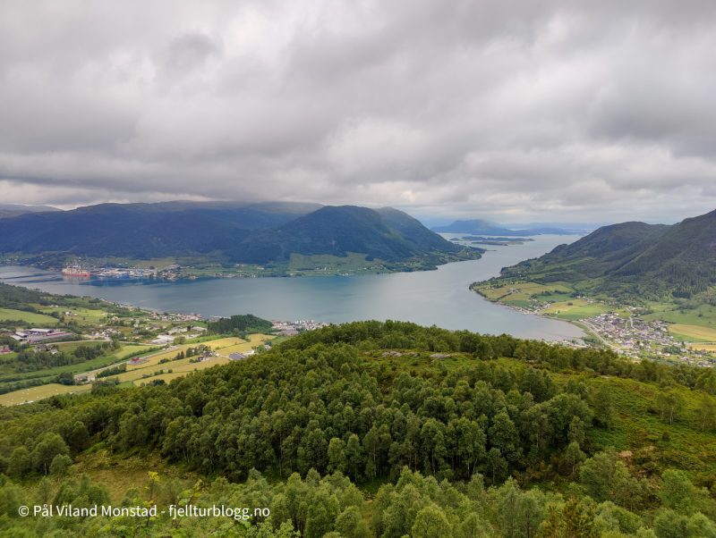 Flott utsikt over Ølen.